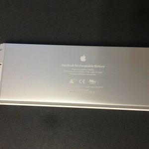 Pin MacBook MA699