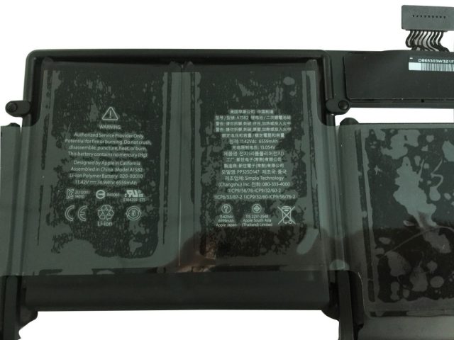 Pin macbook ME864 ME865