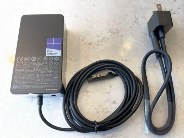 Sạc Microsoft Surface 12V – 3.6A – 36.16Wh (3)