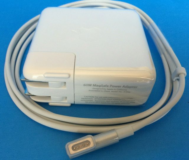 Sạc MacBook Air 13 inch Late 2010